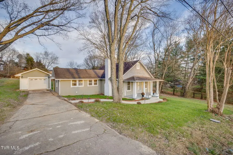 133 Pinehurst Drive, Kingsport, TN 37660 - #2