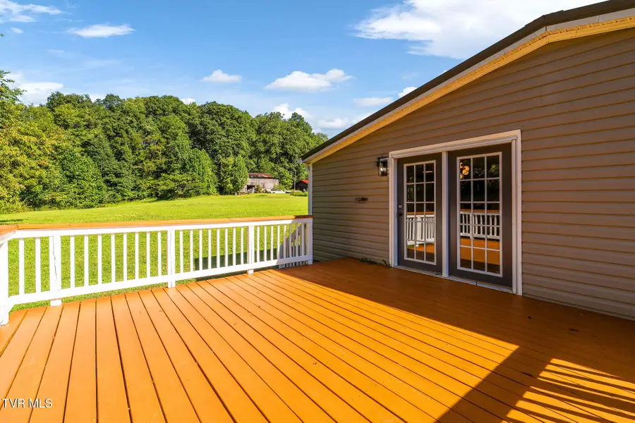1557 Old Elizabethton Highway, Bluff City, TN 37618 - #3