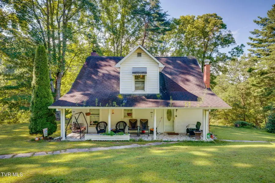 3808 Combs Ridge Road, Honaker, VA 24260 - #2