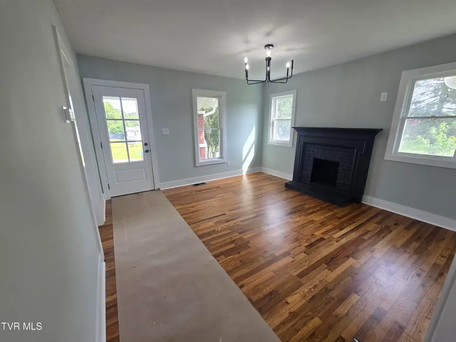 105 Grove Street, Gray, TN 37615 - #2