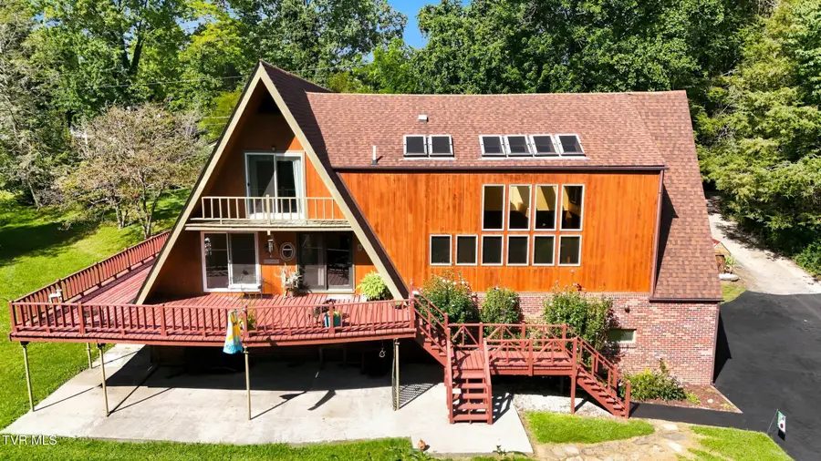 301 Southeast Cherry Street, Wise, VA 24293 - #2