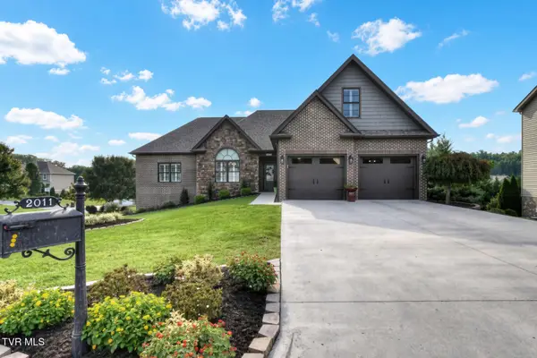 2011 Carson Way, Piney Flats, TN 37686