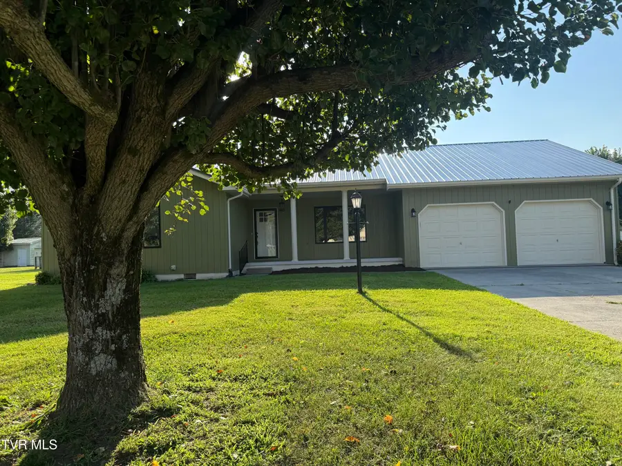 190 Mayfield Drive, Elizabethton, TN 37643 - #2
