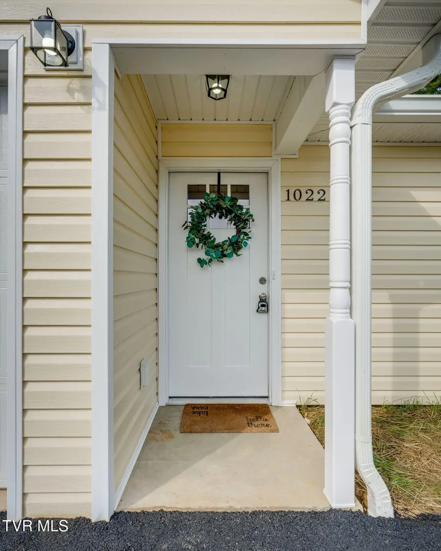 1022 West G Street #1, Elizabethton, TN 37643 - #3