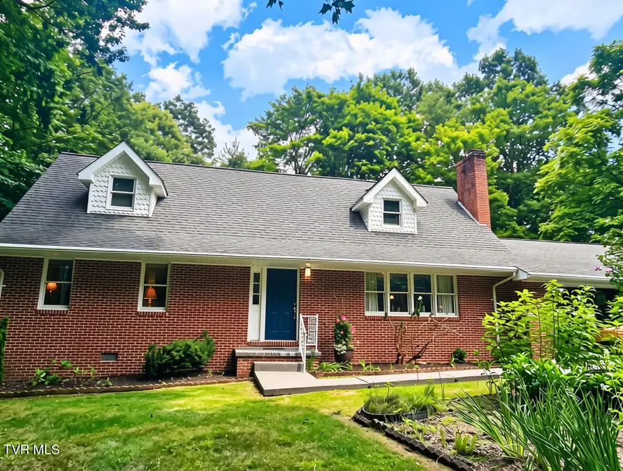 157 Southwest Straughan Drive, Wise, VA 24293 - #2