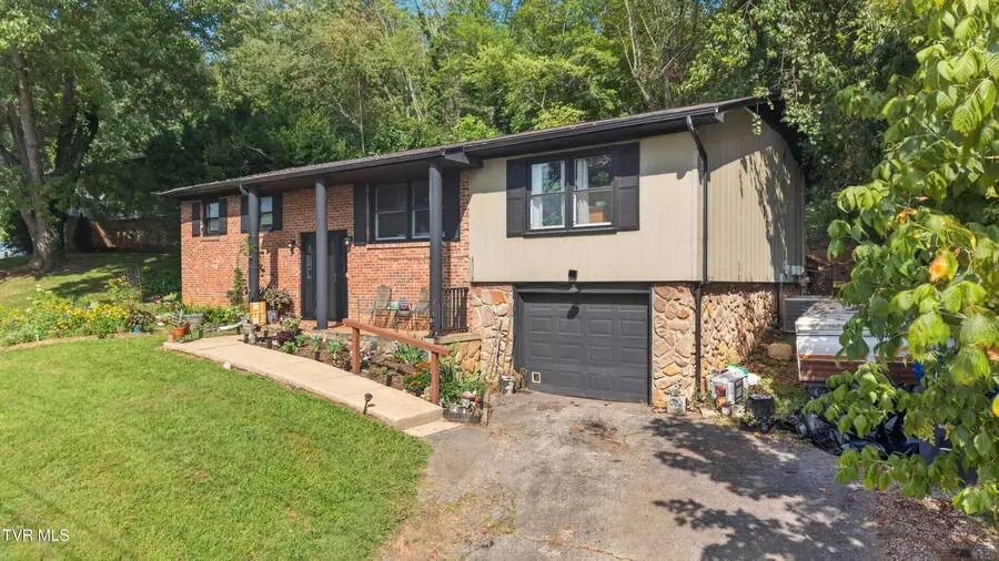 516 Foothills Road, Kingsport, TN 37663 - #3