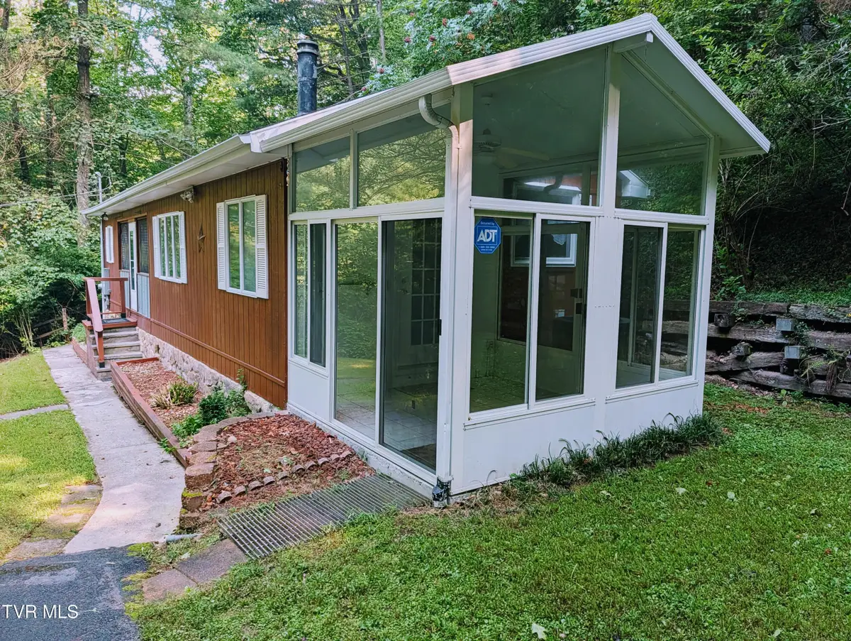 3223 Little Prater Road, Grundy, VA 24614 - #1