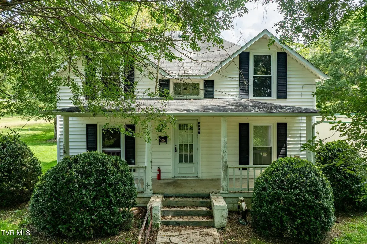 327 Pine Street, Mountain City, TN 37683 - #1