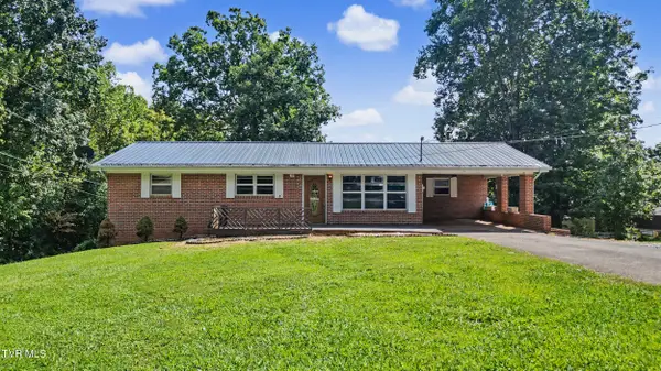 15 Wilson Street, Mosheim, TN 37818
