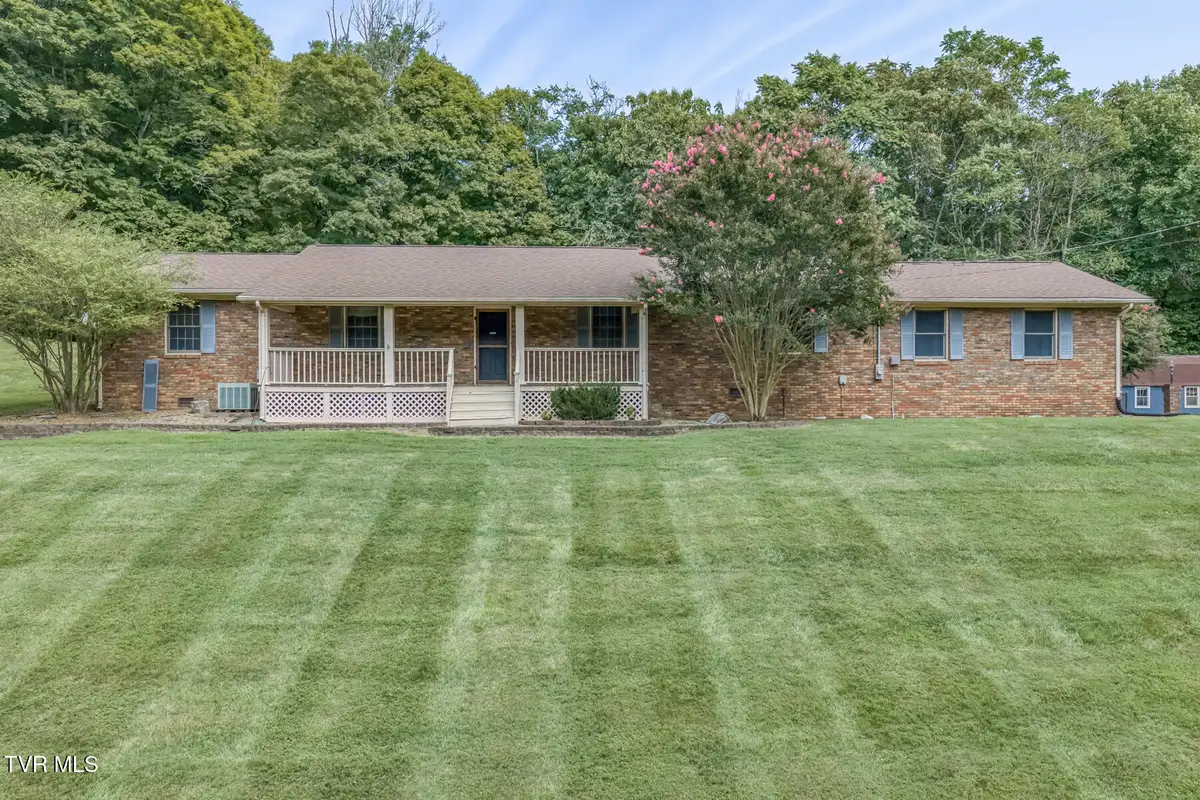 744 Sycamore Shoals Drive, Elizabethton, TN 37643 - #1