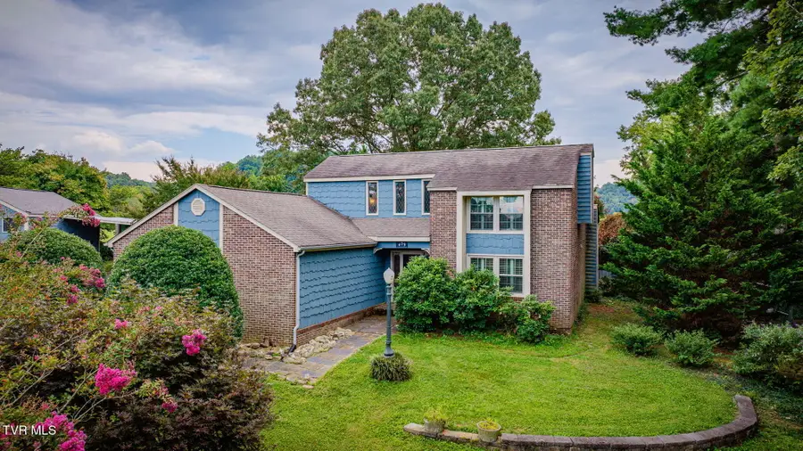 409 Helmsdale Drive, Kingsport, TN 37664 - #2