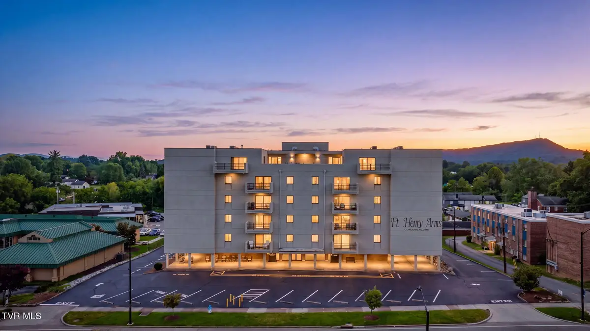 1585 Fort Henry Drive #Apt 6c, Kingsport, TN 37664 - #1
