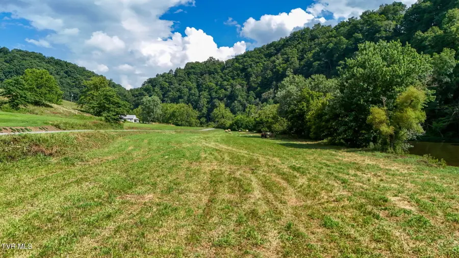 833 Nottingham Road, Gate City, VA 24251 - #3