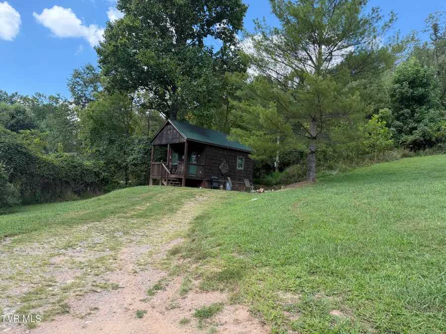 655 Noah Snyder Road, Mountain City, TN 37683 - #2