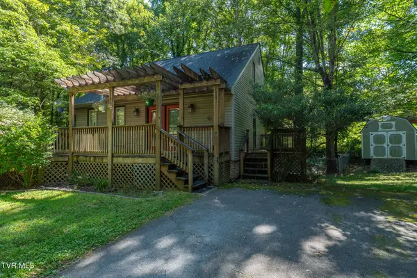 4 Monteray Court, Johnson City, TN 37604