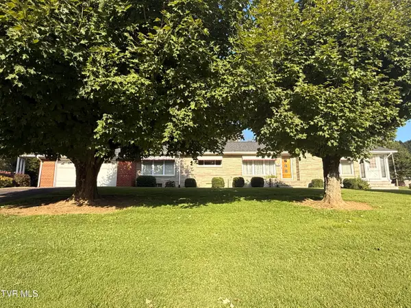 2155 South Shady Street, Mountain City, TN 37683