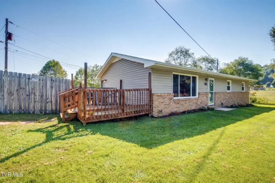 1309 Powell Mountain Road, Duffield, VA 24244 - #2