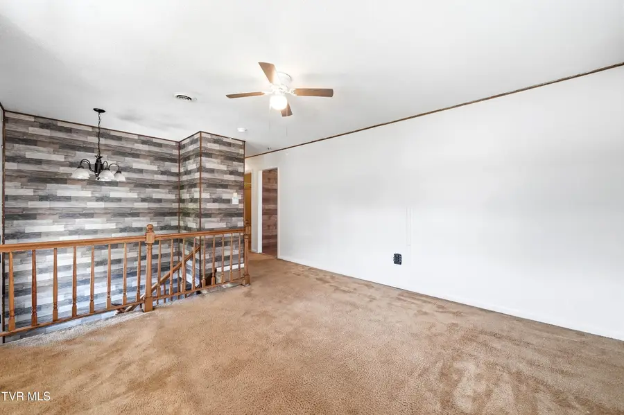 464 Springfield Drive, Bristol, TN 37620 - #2