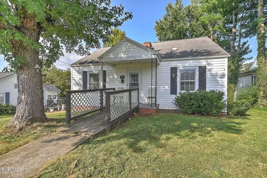 1702 Pierce Street, Kingsport, TN 37664 - #2