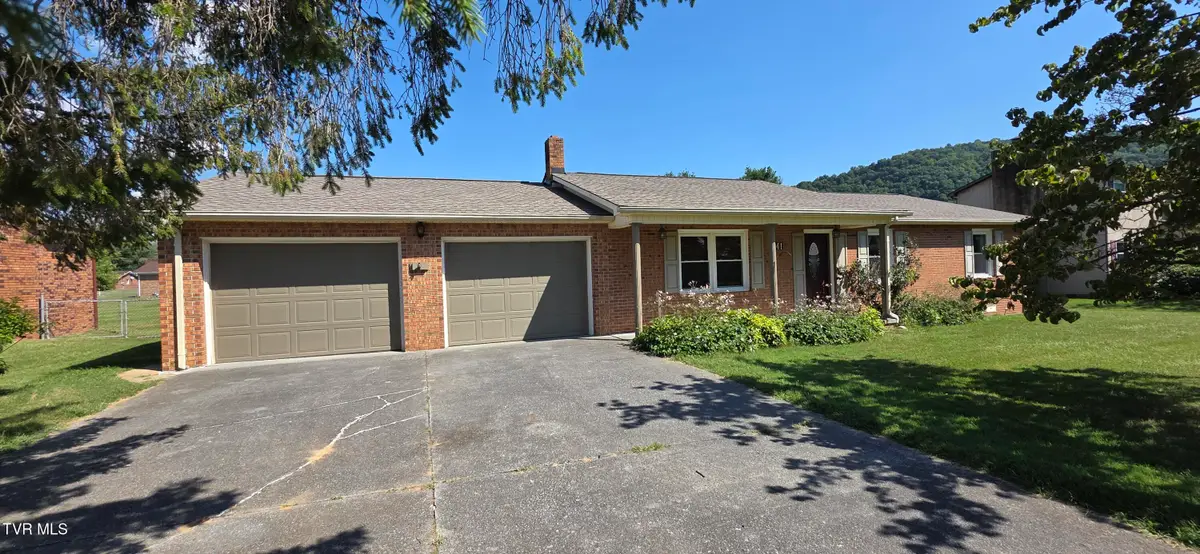 141 Mayfield Drive, Elizabethton, TN 37643 - #1