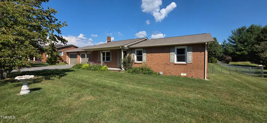 141 Mayfield Drive, Elizabethton, TN 37643 - #2