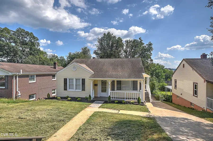 633 Jackson Street, Kingsport, TN 37660 - #2