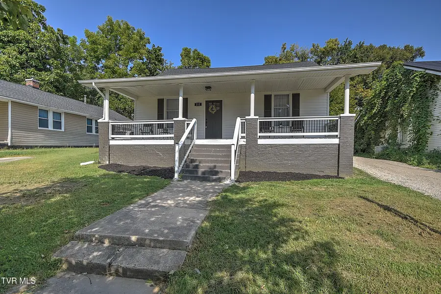 212 East Sevier Avenue, Kingsport, TN 37660 - #3