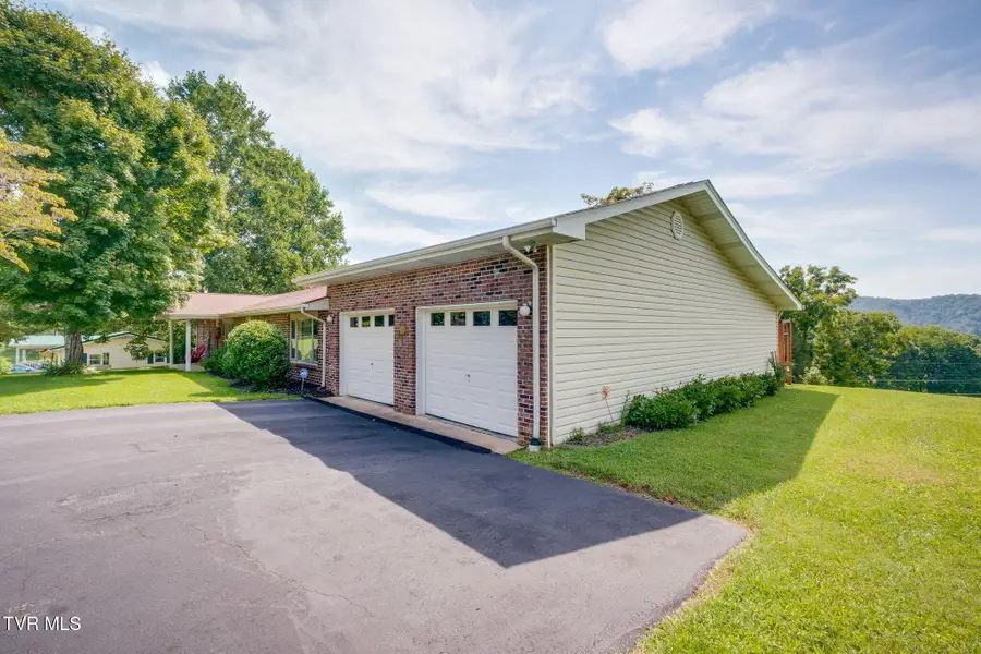 227 Highfield Road, Bristol, TN 37620 - #3