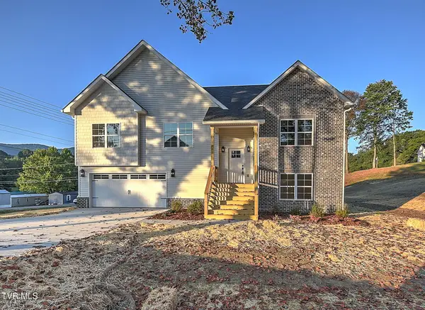 1803 Brook Hollow Road, Johnson City, TN 37604