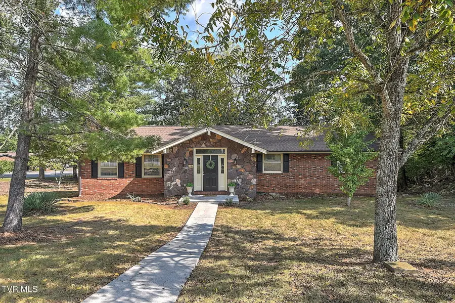 2301 Norwich Place, Kingsport, TN 37660 - #2
