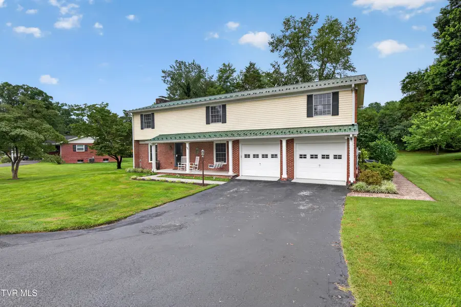 105 Austin Street, Bristol, TN 37620 - #2