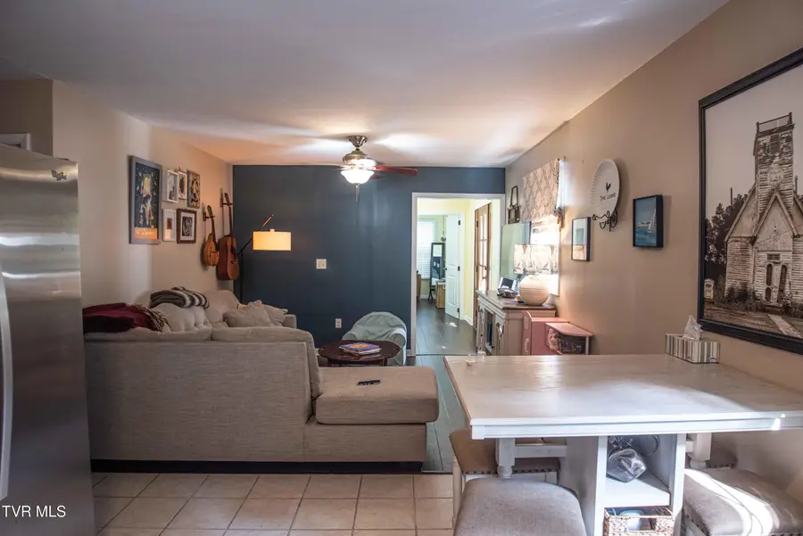 869 Cooks Valley Road, Kingsport, TN 37664 - #2