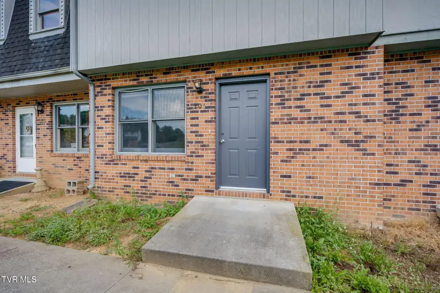 205 Oakcrest Circle #205, Bristol, VA 24201 - #3