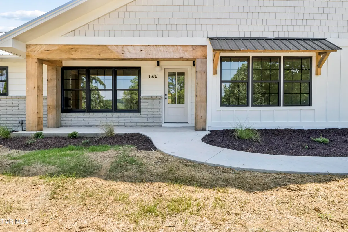 1315 Lynnwood Drive, Johnson City, TN 37601 - #1