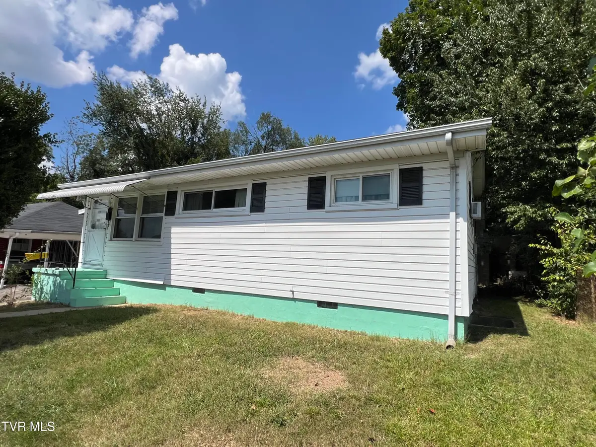 1226 Cherry Street, Kingsport, TN 37660 - #1