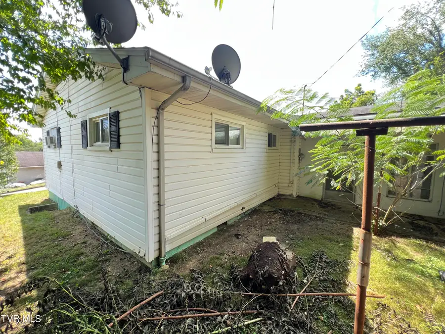 1226 Cherry Street, Kingsport, TN 37660 - #3