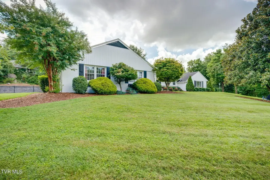 1401 Crescent Drive, Kingsport, TN 37664 - #3