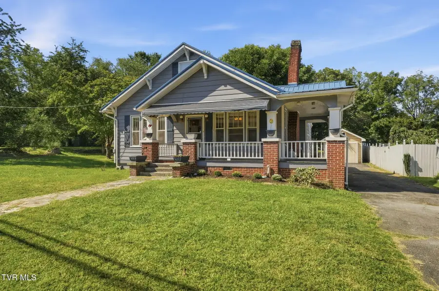 138 Stateline Road, Elizabethton, TN 37643 - #2