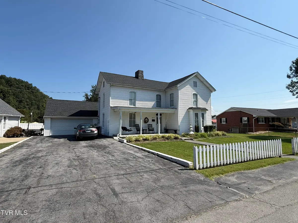 451 Race Street, Elizabethton, TN 37643 - #1