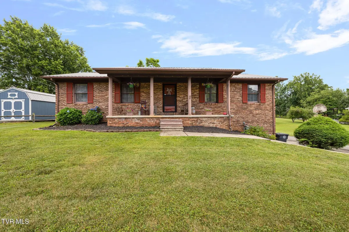 303 Cloverleaf Court, Mount Carmel, TN 37645 - #1