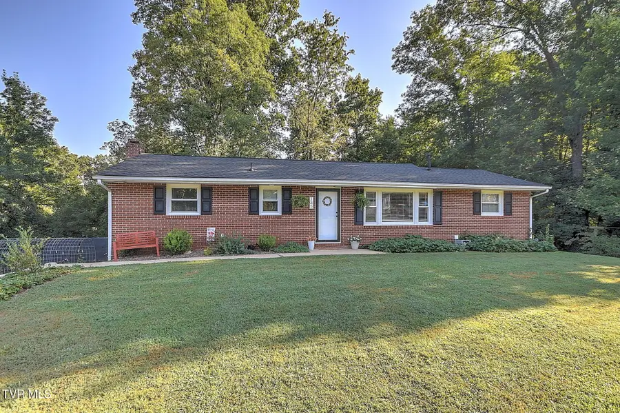 145 Hills Avenue, Johnson City, TN 37601 - #2