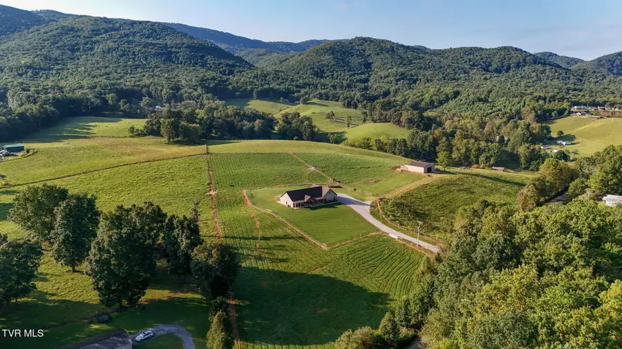 566 Denton Valley Road, Bristol, TN 37620 - #2