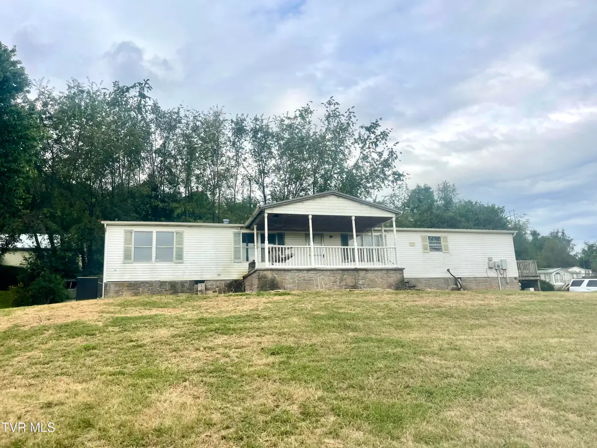 14143 Wallace Pike, Bristol, VA 24202 - #1