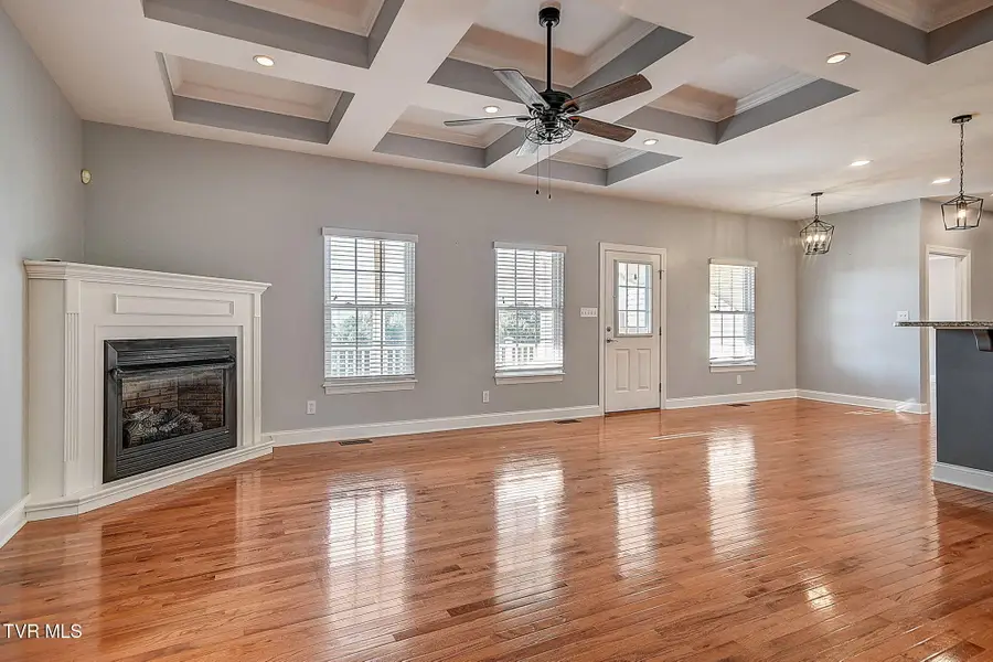 442 Grovemont Place, Piney Flats, TN 37686 - #2