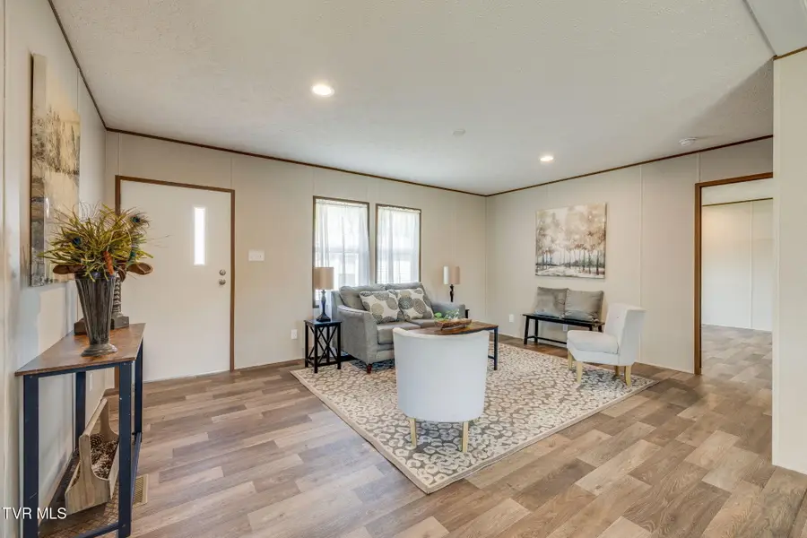 2537 Sullivan Gardens Parkway, Kingsport, TN 37660 - #3
