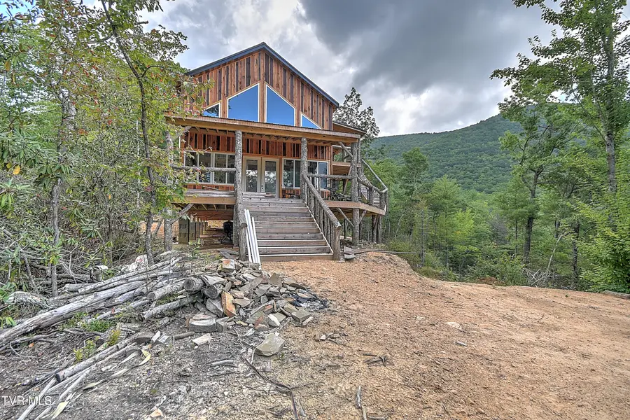 138 Jd Guinn Lane, Butler, TN 37640 - #3