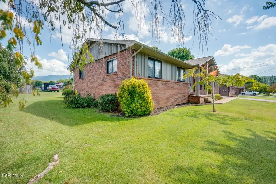 103 Mesa Drive, Erwin, TN 37650 - #2