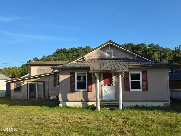 8506 Hickory Street, Pound, VA 24279