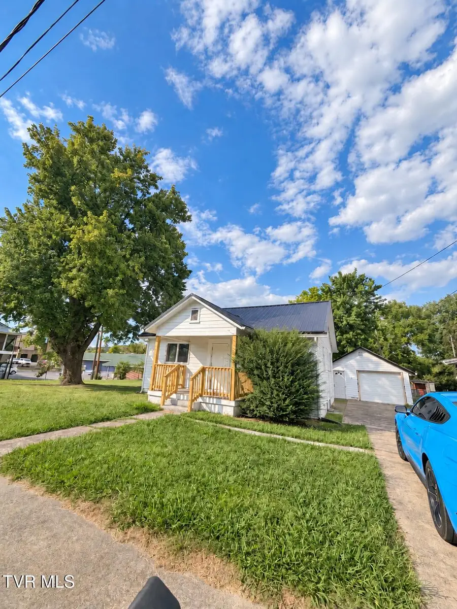 910 Robertson Street, Kingsport, TN 37660 - #2