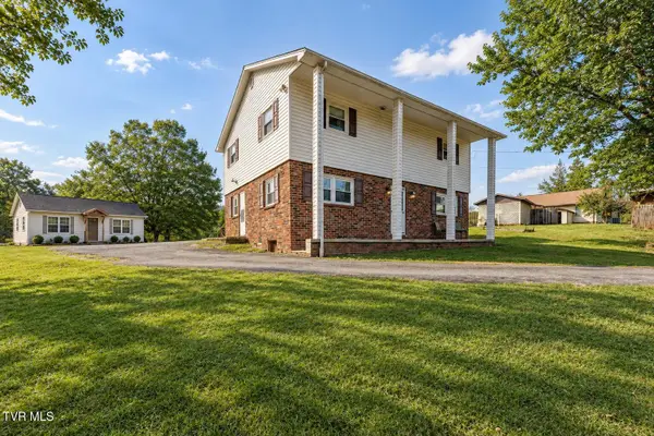 809 Ridgecrest Road, Johnson City, TN 37604